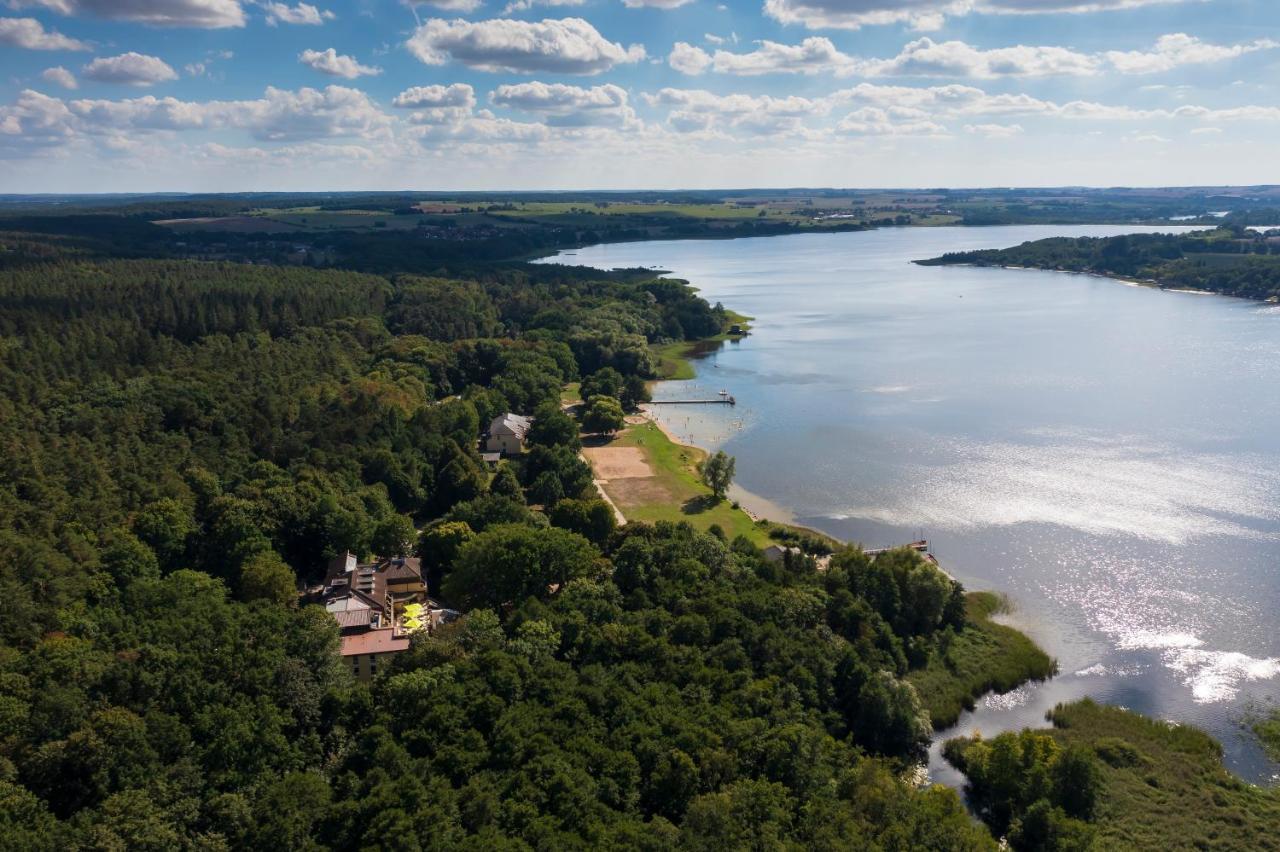 Kurhaus Am Inselsee Гюстров Экстерьер фото